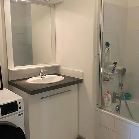 Two-bedroom With Balcony * Нант