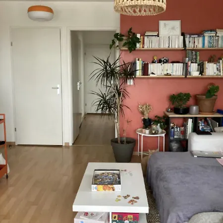 Apartament Two-bedroom With Balcony Nantes