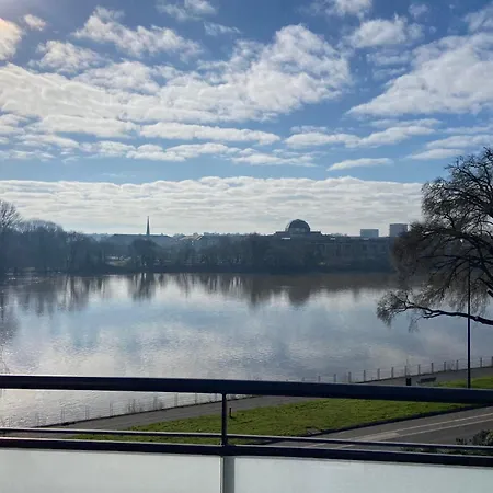 Two-bedroom With Balcony Nantes