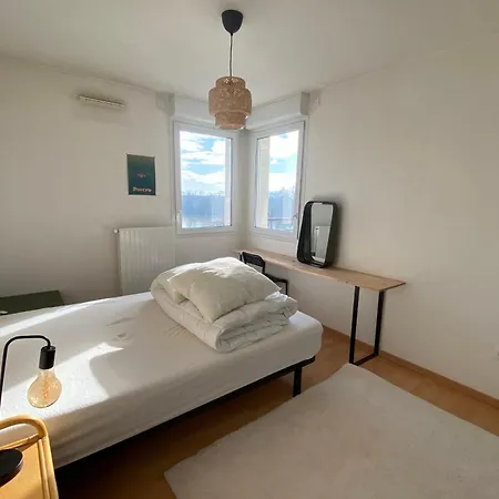 Two-bedroom With Balcony * נאנט